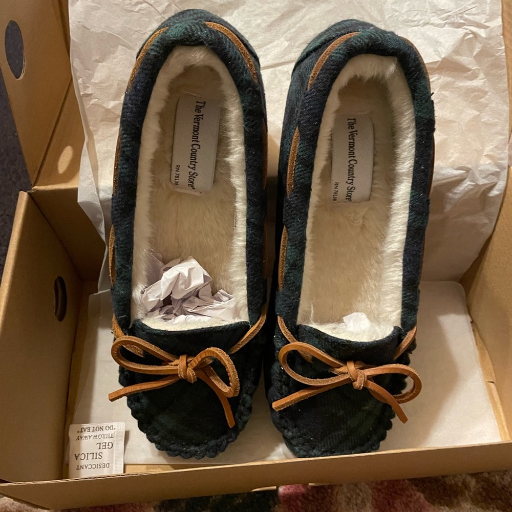NEW never worn plaid slippers